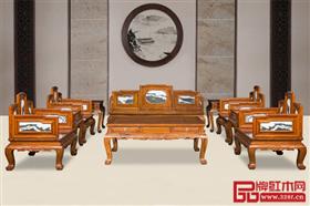 中山市宝御堂红木家具艺术馆《五屏式嵌云石套装》